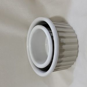 Bennington Pottery Set Of Two Fluted Souffle Dishes